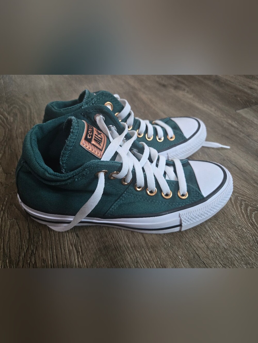 Classic High-Top Sneakers - Dark Green